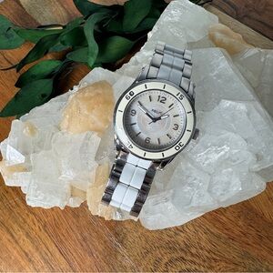 Relic Hannah Women’s Silver and White Watch